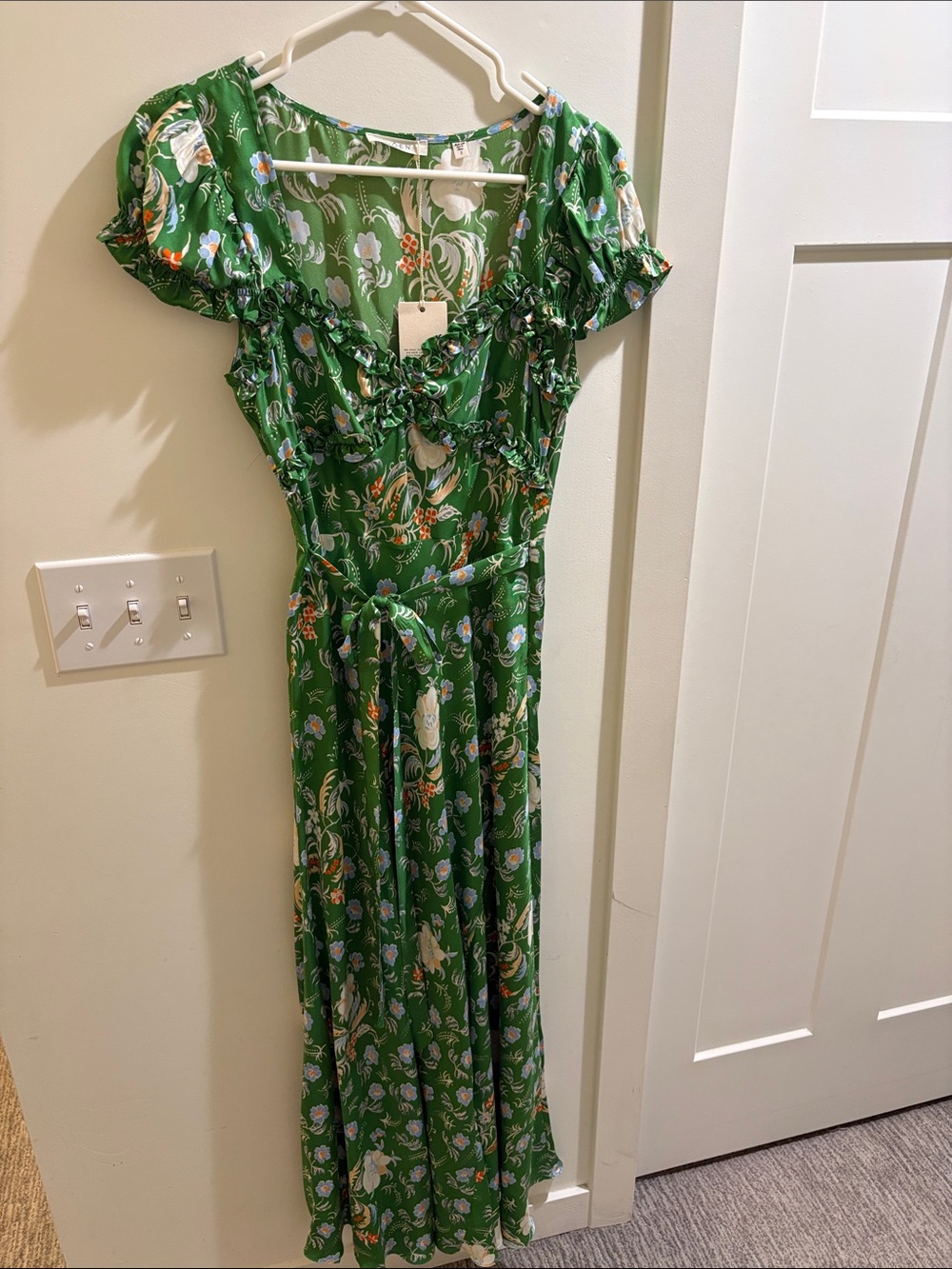 Doen Green Floral Maxi Dress with Puff Sleeves